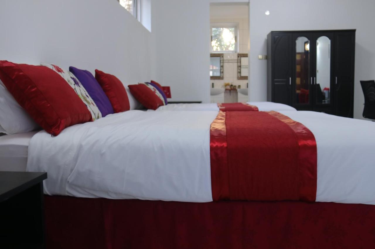 The Shoebill Nest Bed & Breakfast Kampala Exterior foto