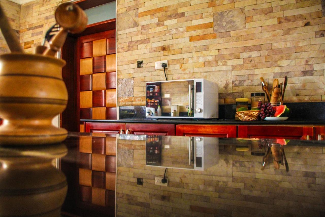 The Shoebill Nest Bed & Breakfast Kampala Exterior foto
